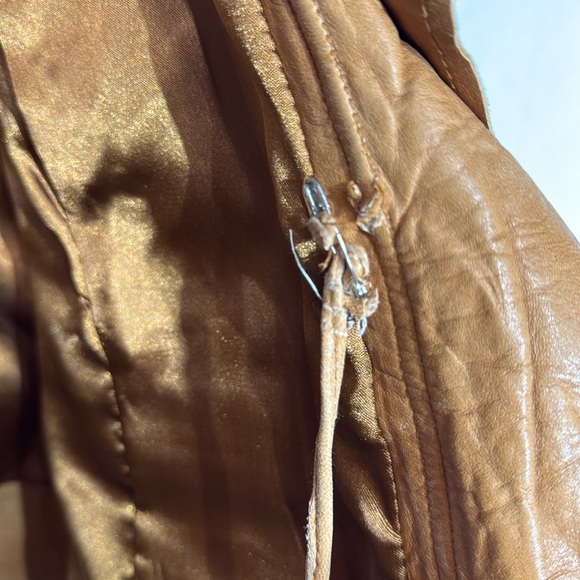 Old Navy Vintage Genuine Tan Leather Cropped Jacket Ruffle Collar Tie Front XL - Picture 10 of 10